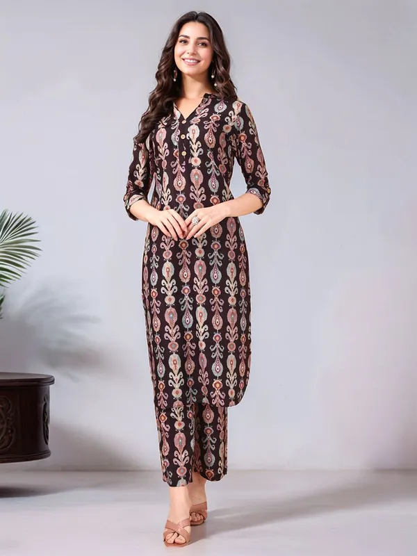 Women_Black_Poly_Cotton_Digital_Printed_Straight_kurta_&_Printed_Trousers