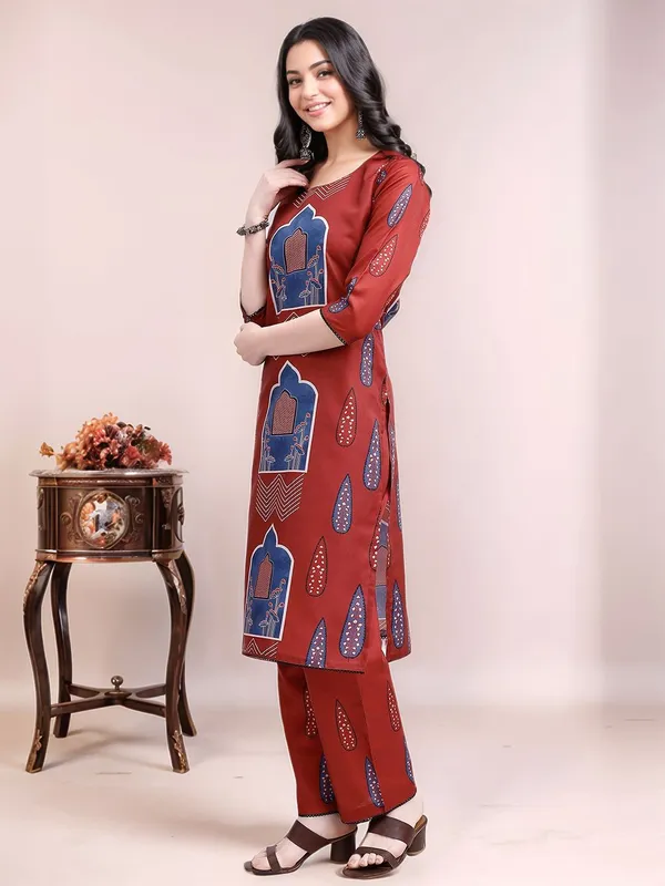 Women_Rust_Cotton_Blend_Architectural_Printed_Straight_Kurta_with_Matching_Trousers