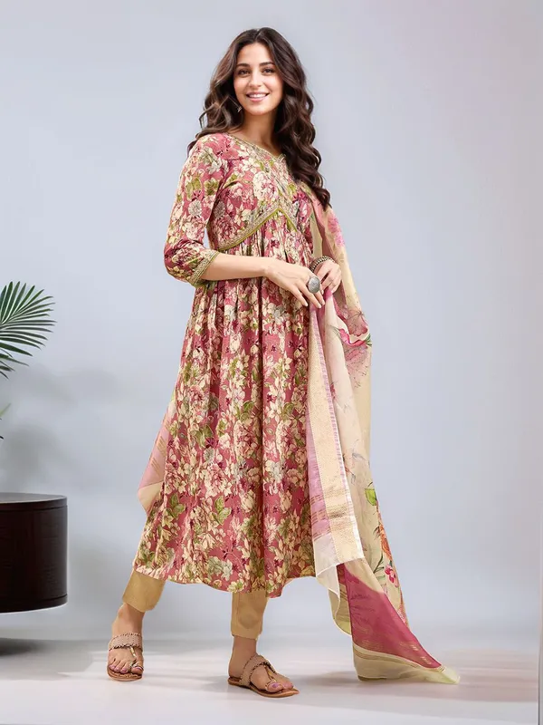 Women_Pink_Viscose_Rayon_Floral_Printed_Anarkali_Kurta_Set_&_Digital_Printed_Dupatta