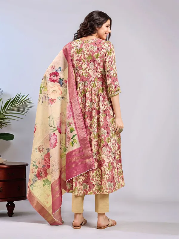 Women_Pink_Viscose_Rayon_Floral_Printed_Anarkali_Kurta_Set_&_Digital_Printed_Dupatta