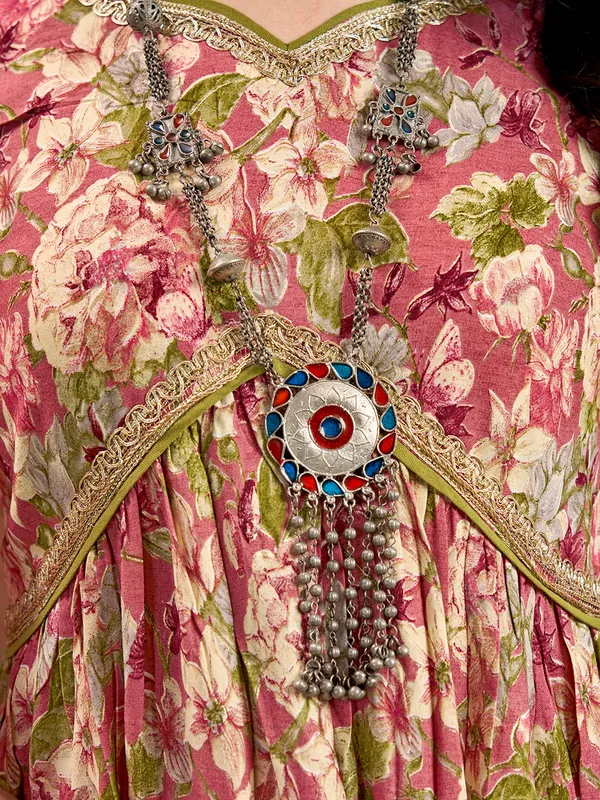 Women_Pink_Viscose_Rayon_Floral_Printed_Anarkali_Kurta_Set_&_Digital_Printed_Dupatta