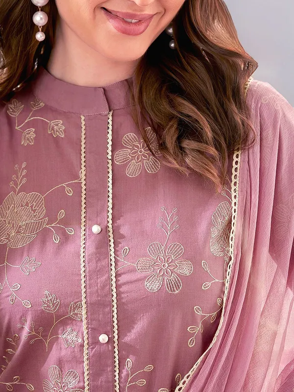 Women_Lavender_Pure_Cotton_Thread_work_&_Sequins_Embroidered_Straight_Kurta_Set_&_Dyed_Dupatta