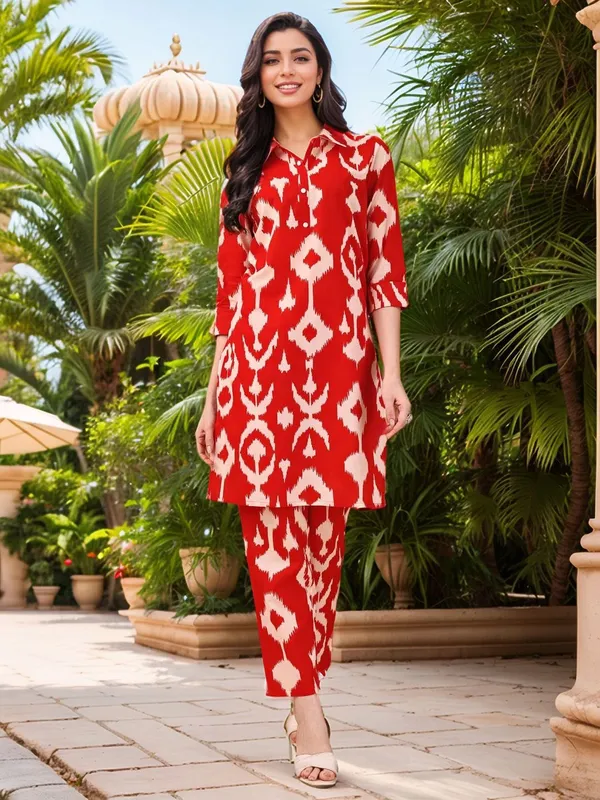 Women_Red_Cotton_blend_Ikat_Printed_Straight_kurta_&_Printed_Trousers
