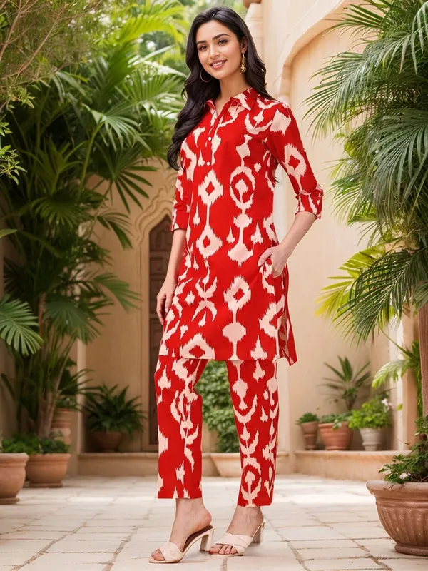 Women_Red_Cotton_blend_Ikat_Printed_Straight_kurta_&_Printed_Trousers