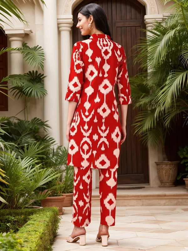 Women_Red_Cotton_blend_Ikat_Printed_Straight_kurta_&_Printed_Trousers