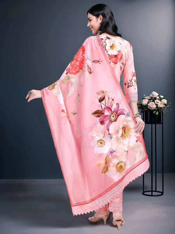 __Women_Pink_Floral_Printed_Kurta_Set_with_Hand_Embroidery,_Mirror_Work_&_Lace_Detailing
