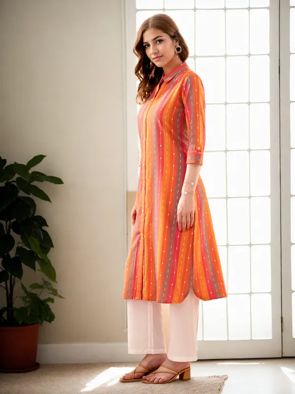 Women_Multi-_Coloured_pure_cotton_Handloom_Woven_Straight_kurta_&_Solid_Trousers