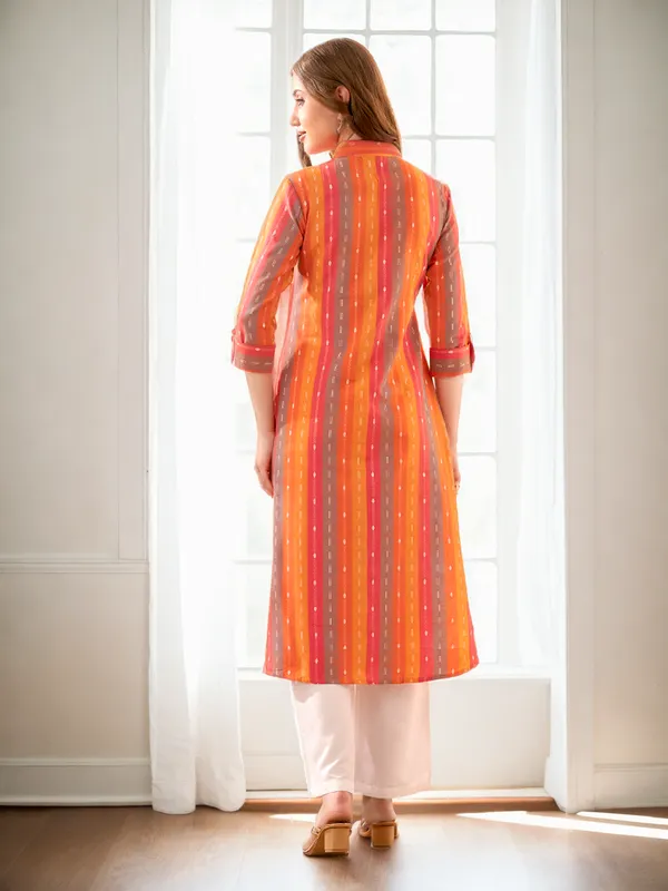 Women_Multi-_Coloured_pure_cotton_Handloom_Woven_Straight_kurta_&_Solid_Trousers