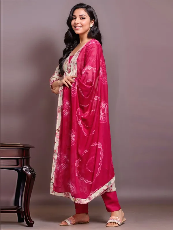 Cream_&_Pink_Floral_Printed_Pure_Cotton_Anarkali_Kurta_With_Solid_Cotton_Blend_Trouser_And_Printed_Dupatta_For_Women
