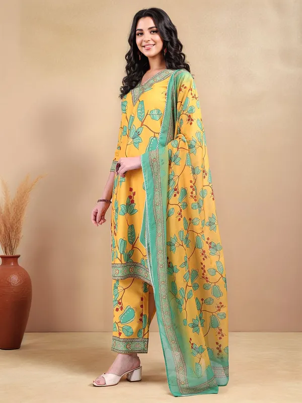 Yellow_Floral_Printed_Cotton_Blend_Straight_Kurta_With_Printed_Cotton_Blend_Trouser_And_Printed_Dupatta_For_Women