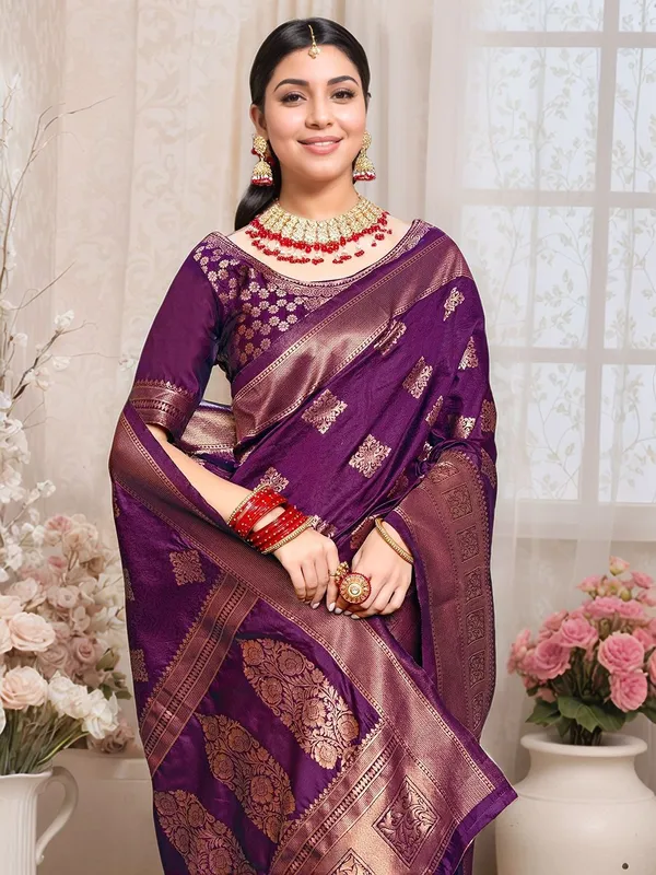 Wine_Woven_Banarasi_Art_Silk_Saree_For_Women