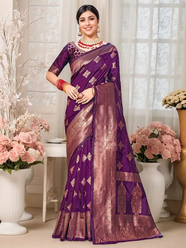 Wine_Woven_Banarasi_Art_Silk_Saree_For_Women