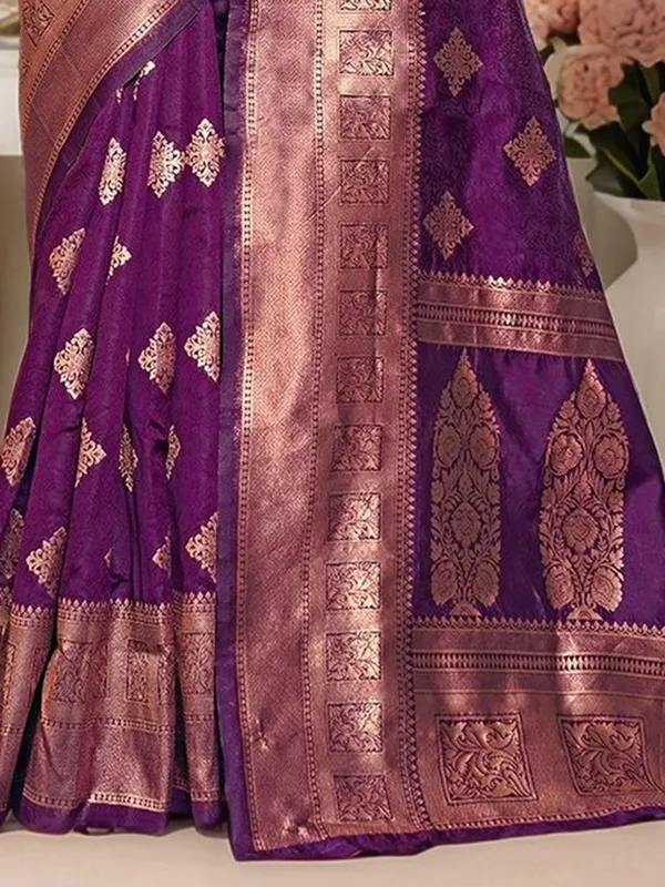 Wine_Woven_Banarasi_Art_Silk_Saree_For_Women