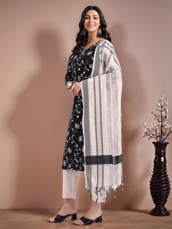Black_Floral_Embroidered_Pure_Cotton_Straight_Kurta_With_Woven_Pure_Cotton_Trouser_And_Woven_Dupatta_For_Women