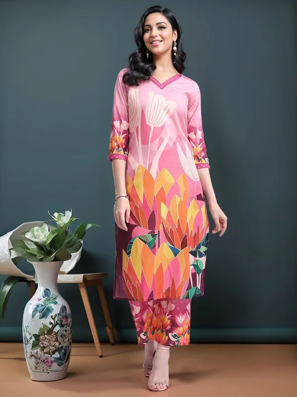 Pink_Floral_Printed_Cotton_Blend_Straight_Kurta_With_Printed_Cotton_Blend_Trouser_For_Women