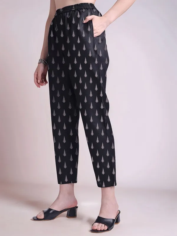 Black_Ethnic_Motifs_Printed_Cotton_Blend_Straight_Kurta_With_Printed_Cotton_Blend_Trouser_And_Printed_Dupatta_For_Women