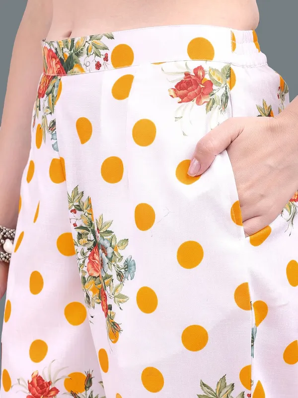 Women_White_&_Yellow_Floral_Polka_Print_Kurta_Set_with_Lace_Detail_&_Embroidery_Neckline