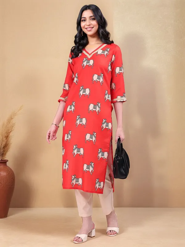 Red_Pichwai_Printed_Cotton_Blend_Straight_Kurta_For_Women