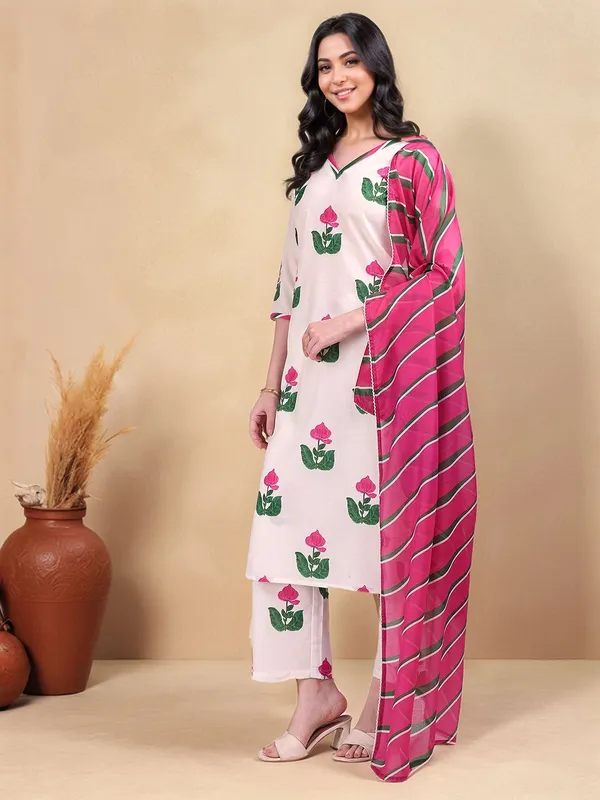White_Floral_Printed_Cotton_Blend_Straight_Kurta_With_Printed_Cotton_Blend_Trouser_And_Printed_Dupatta_For_Women