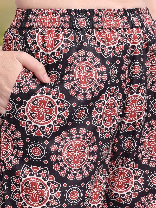 Black_Ethnic_Motifs_Solid_Cotton_Blend_A-Line_Kurta_With_Printed_Cotton_Blend_Trouser_And_Printed_Dupatta_For_Women