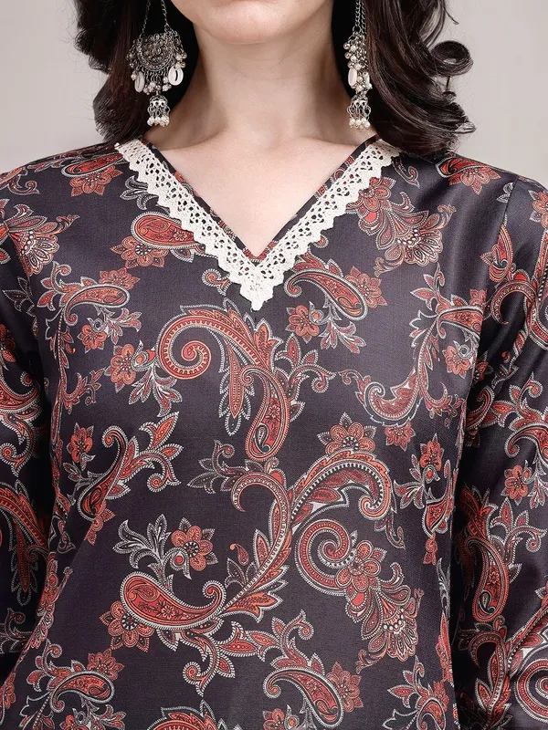 Women_Black_&_Rust_Paisley_Printed_Cotton_Blend_Straight_Kurta_with_Crosio_Lace_Detailing