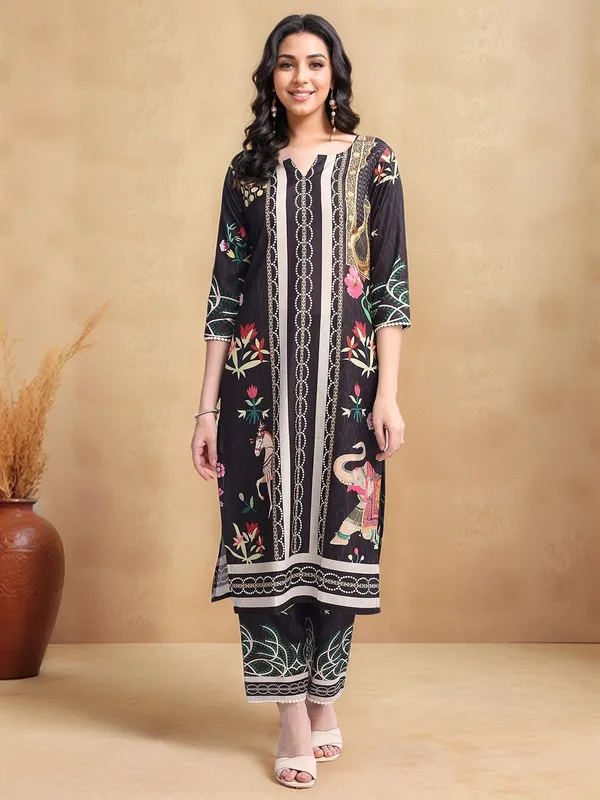 Black_Ethnic_Motifs_Printed_Cotton_Blend_Straight_Kurta_With_Printed_Cotton_Blend_Trouser_For_Women