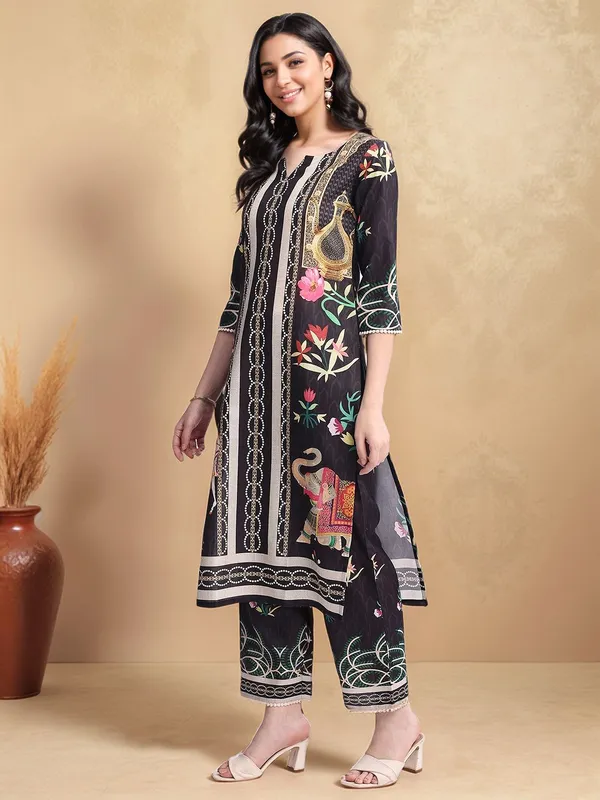 Black_Ethnic_Motifs_Printed_Cotton_Blend_Straight_Kurta_With_Printed_Cotton_Blend_Trouser_For_Women