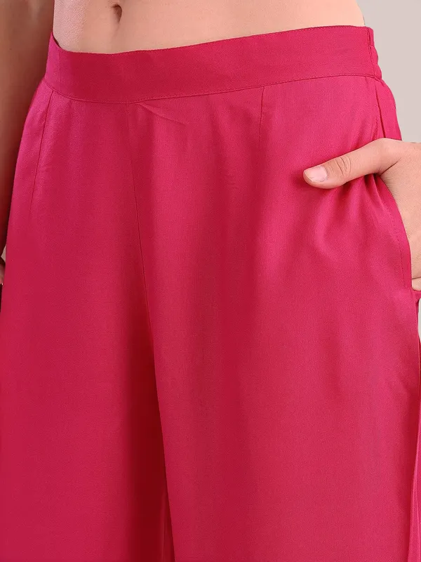 Magenta_Solid_Embroidered_Viscose_Rayon_Straight_Kurta_With_Solid_Viscose_Rayon_Trouser_And_Solid_Dupatta_For_Women
