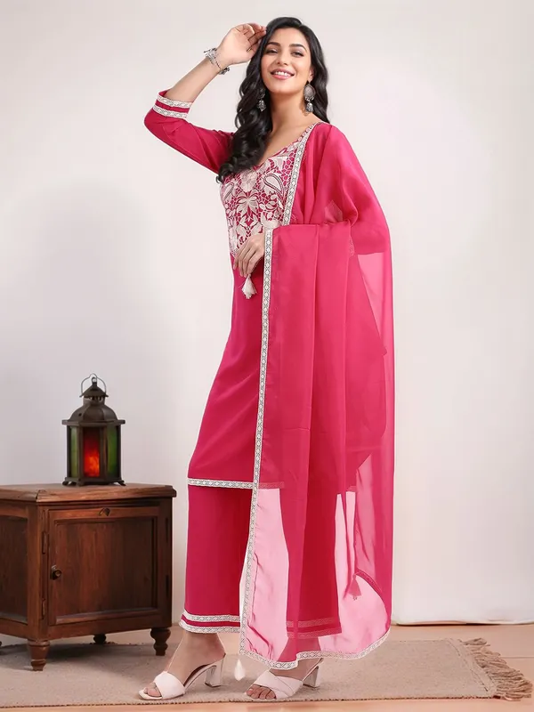 Magenta_Solid_Embroidered_Viscose_Rayon_Straight_Kurta_With_Solid_Viscose_Rayon_Trouser_And_Solid_Dupatta_For_Women
