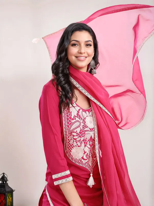Magenta_Solid_Embroidered_Viscose_Rayon_Straight_Kurta_With_Solid_Viscose_Rayon_Trouser_And_Solid_Dupatta_For_Women