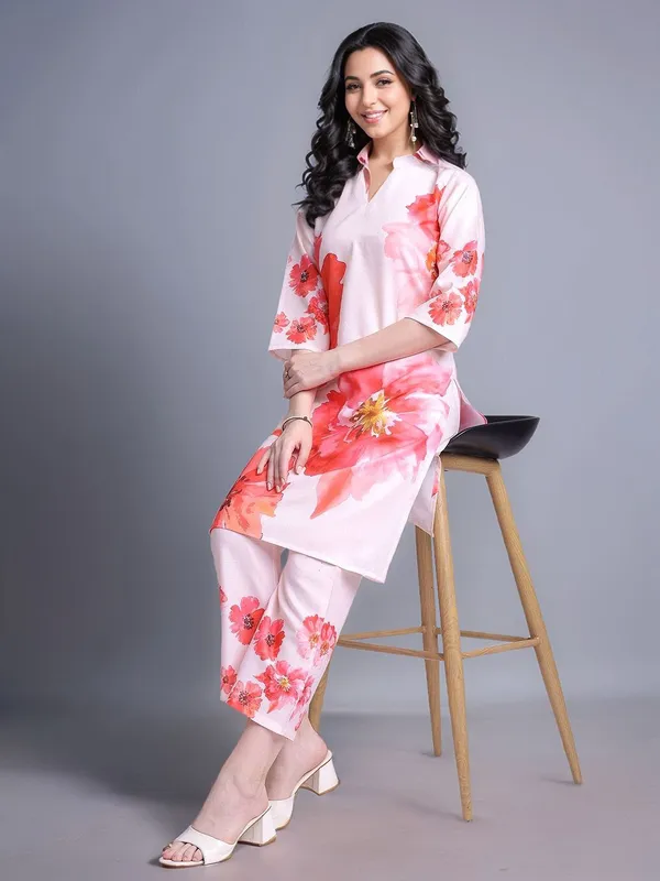 Cream_&_Red_Floral_Printed_Cotton_Blend_Straight_Kurta_With_Printed_Cotton_Blend_Trouser_For_Women