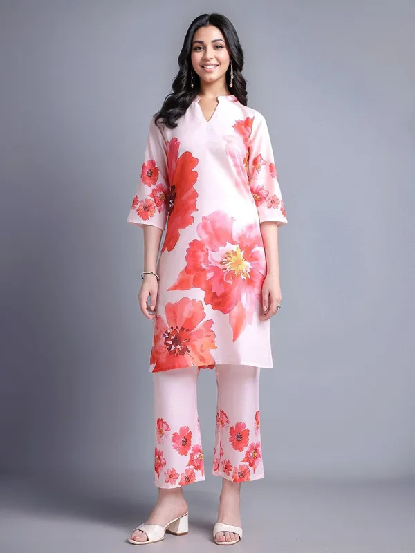Cream_&_Red_Floral_Printed_Cotton_Blend_Straight_Kurta_With_Printed_Cotton_Blend_Trouser_For_Women