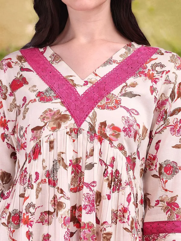 Cream_&_Pink_Floral_Printed_Pure_Cotton_Anarkali_Kurta_For_Women