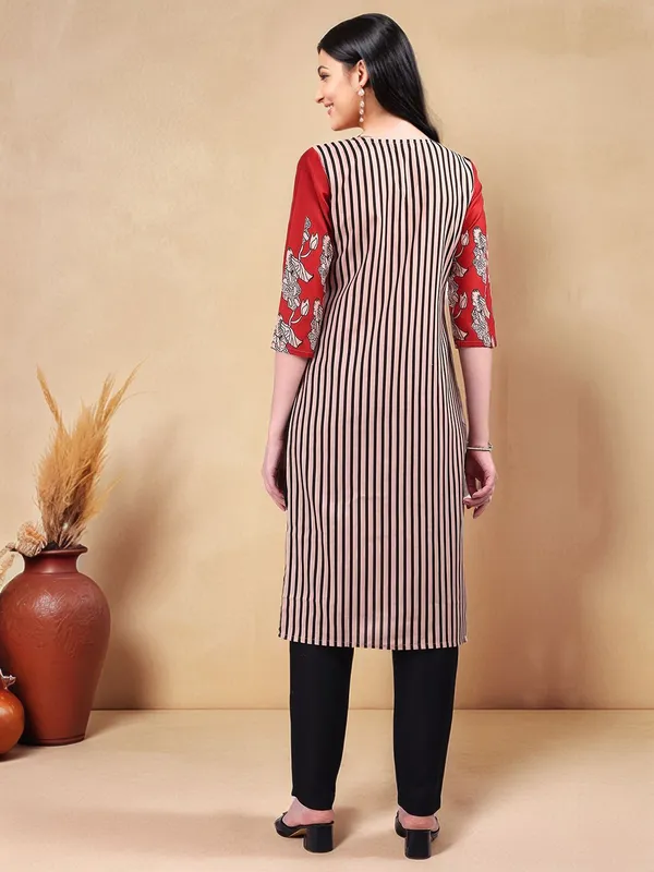 Red_&_Peach_Floral_Printed_Cotton_Blend_Straight_Kurta_For_Women