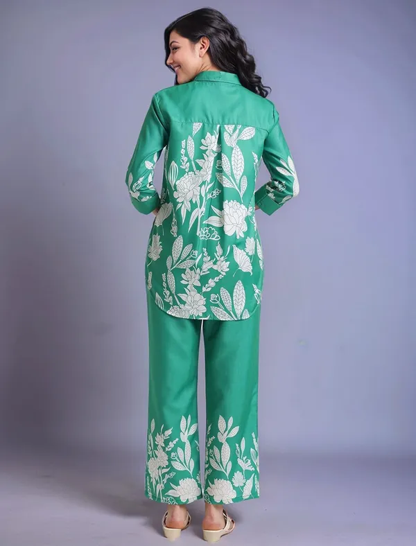 Green_Floral_Printed_Cotton_Blend_Shirt_With_Printed_Cotton_Blend_Trouser_For_Women