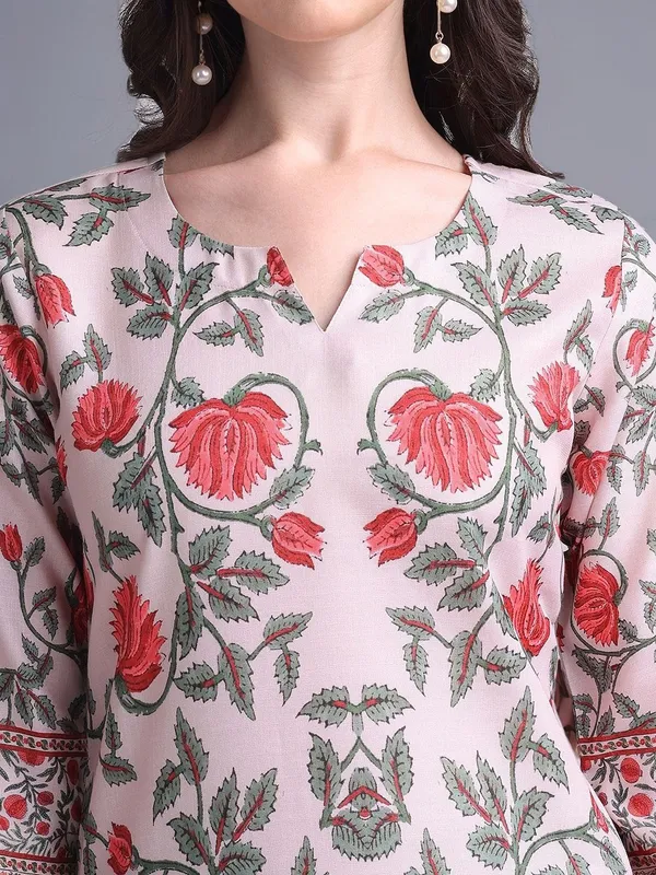 Off_White_Floral_Printed_Cotton_Blend_Straight_Kurta_With_Printed_Cotton_Blend_Trouser_And_Printed_Dupatta_For_Women
