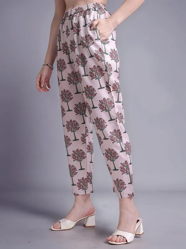 Off_White_Floral_Printed_Cotton_Blend_Straight_Kurta_With_Printed_Cotton_Blend_Trouser_And_Printed_Dupatta_For_Women