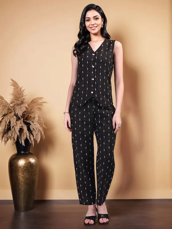 Black_Ethnic_Motifs_Woven_Cotton_Blend_Waistcoat_With_Woven_Cotton_Blend_Trouser_For_Women