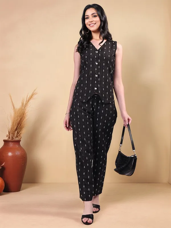 Black_Ethnic_Motifs_Woven_Cotton_Blend_Waistcoat_With_Woven_Cotton_Blend_Trouser_For_Women