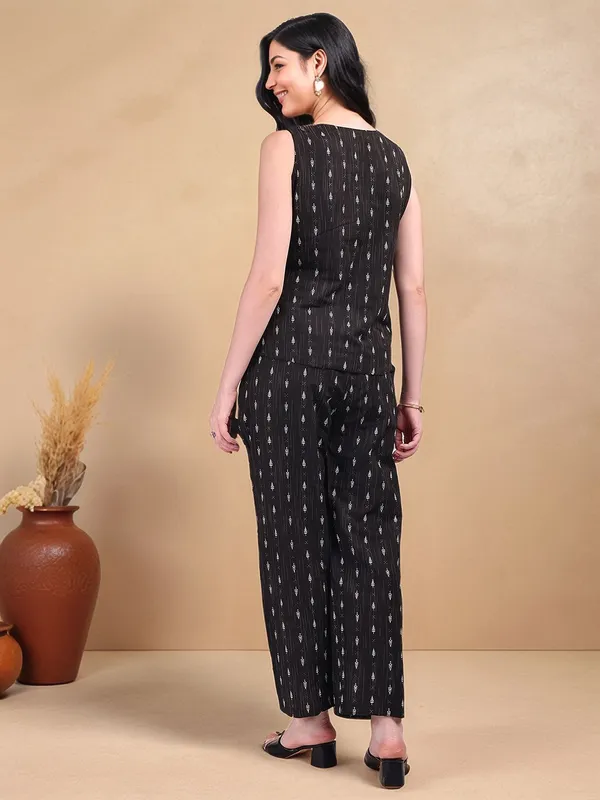 Black_Ethnic_Motifs_Woven_Cotton_Blend_Waistcoat_With_Woven_Cotton_Blend_Trouser_For_Women