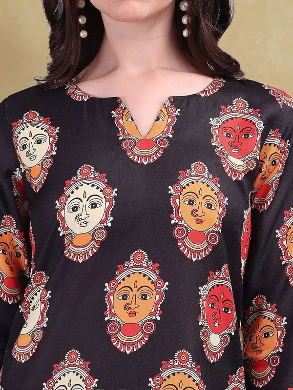 Black_Kalamkari_Printed_Cotton_Blend_Straight_Kurta_For_Women