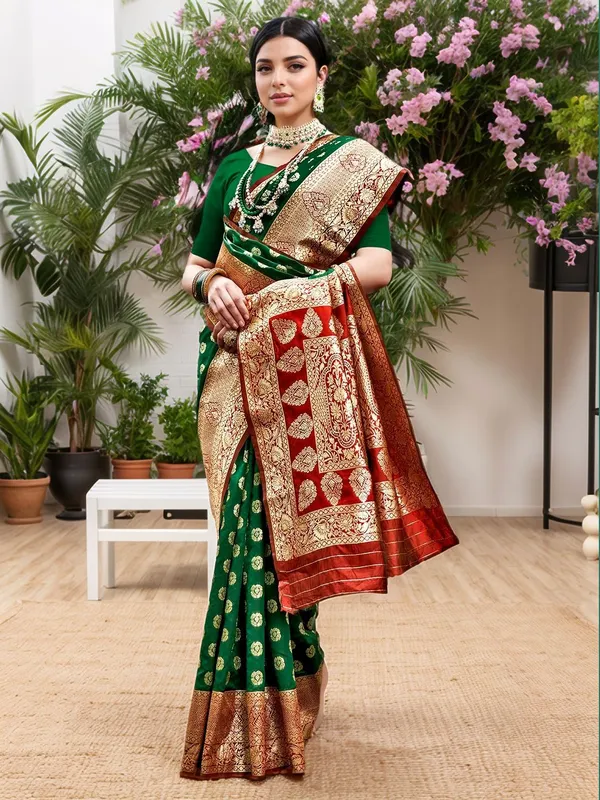 Green_Woven_Banarasi_Art_Silk_Saree_For_Women