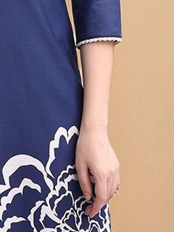 Blue_Floral_Printed_Cotton_Blend_Straight_Kurta_With_Printed_Cotton_Blend_Trouser_For_Women
