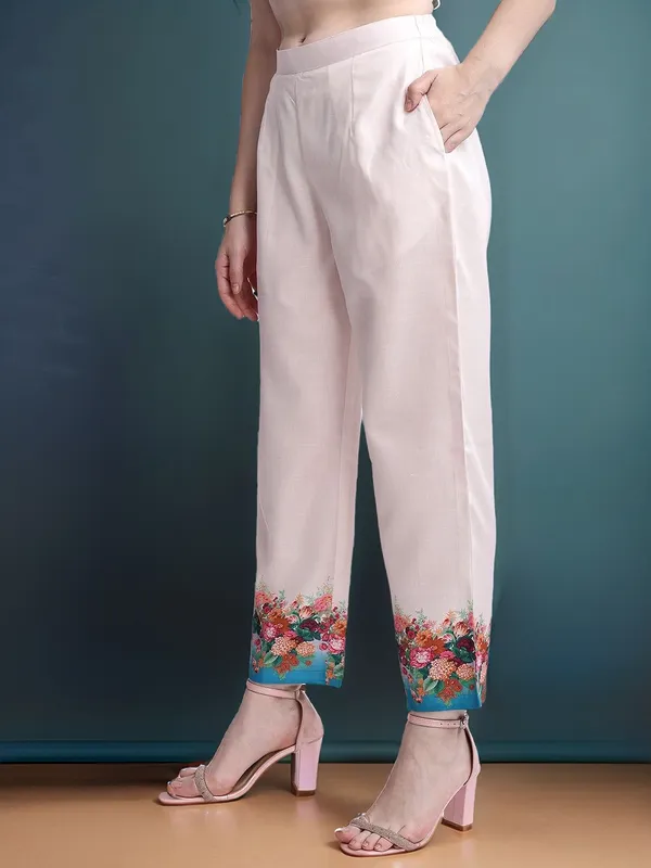 Beige_Floral_Printed_Cotton_Blend_Straight_Kurta_With_Printed_Cotton_Blend_Trouser_For_Women
