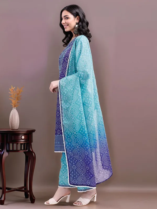 Women_Bandhani_Printed_Purple_Cotton_blend_Straight_Kurta_Set_with_Crosio_Lace_&_Ombre_Dupatta