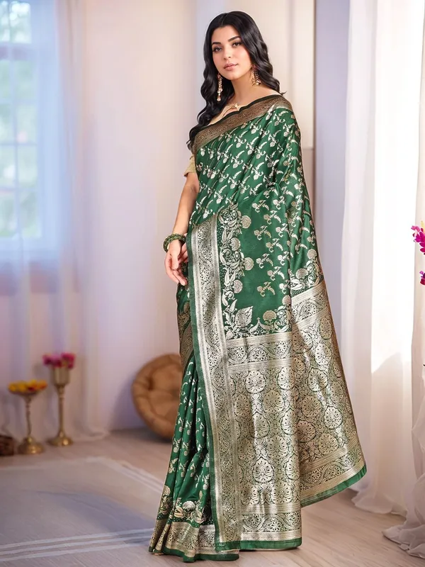 Green_Woven_Banarasi_Art_Silk_Saree_For_Women