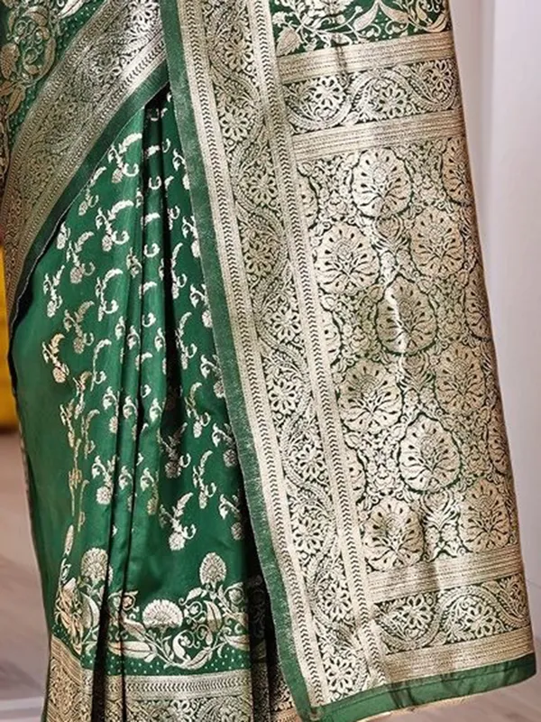 Green_Woven_Banarasi_Art_Silk_Saree_For_Women