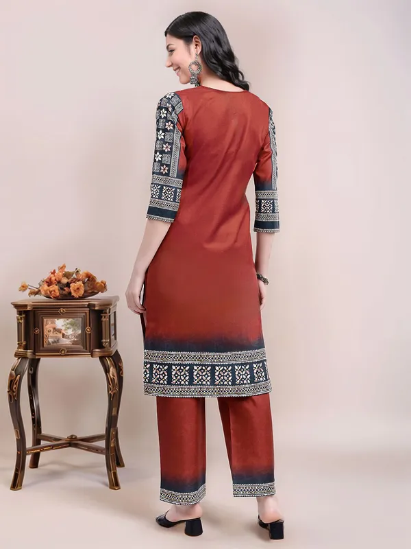 Women_Rust_&_Black_Digital_Printed_Cotton_Blend_Straight_Kurta_with_Trousers