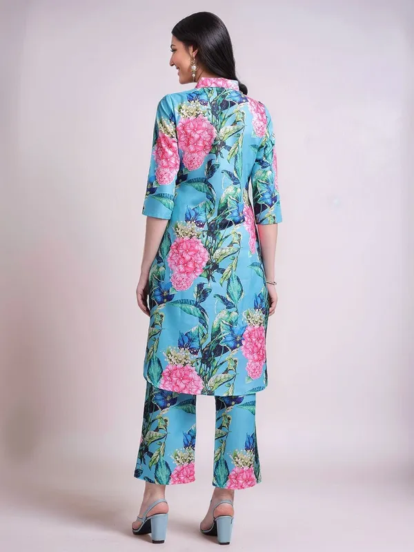 Turquoise_Blue_Floral_Printed_Cotton_Blend_Straight_Kurta_With_Printed_Cotton_Blend_Trouser_For_Women