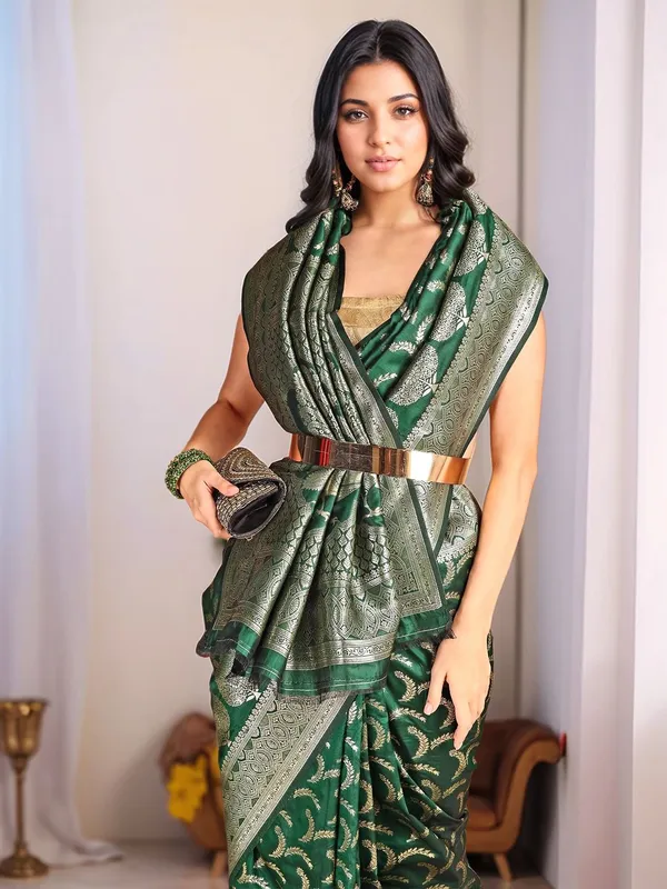 Green_Woven_Banarasi_Art_Silk_Saree_For_Women